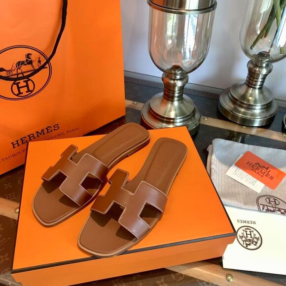 Hermes Oran Sandals - Picture 1 of 7